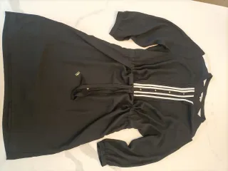 Traje de mujer negro y blanco