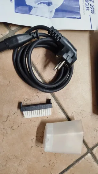 Ferro da stiro Maraz 2000