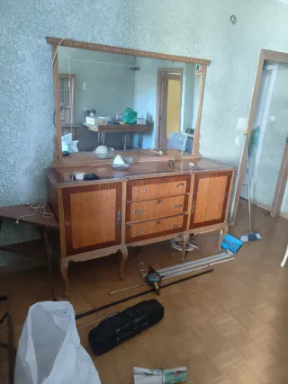 Mueble vitrina vintage, mesa y aparador con espejo