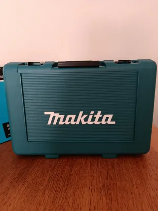 Taladro Makita 18V DHP453 + 2 baterías + Maletín