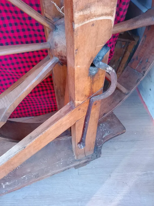 Rueca Antigua Grande Decorativa