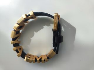 Pulsera Bimba y Lola letras doradas