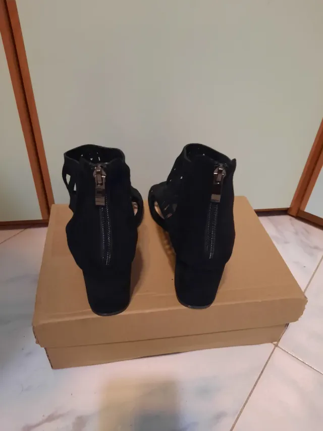 Scarpe Nere Con Tacco Donna Taglia 39