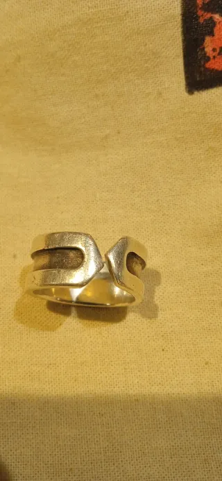 Anillo Plata Maciza. 10 gramos de plata. Sello.