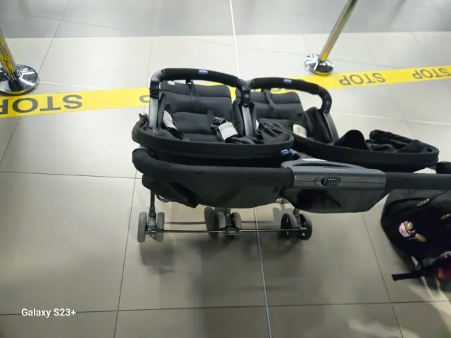 Carrito de paseo doble negro