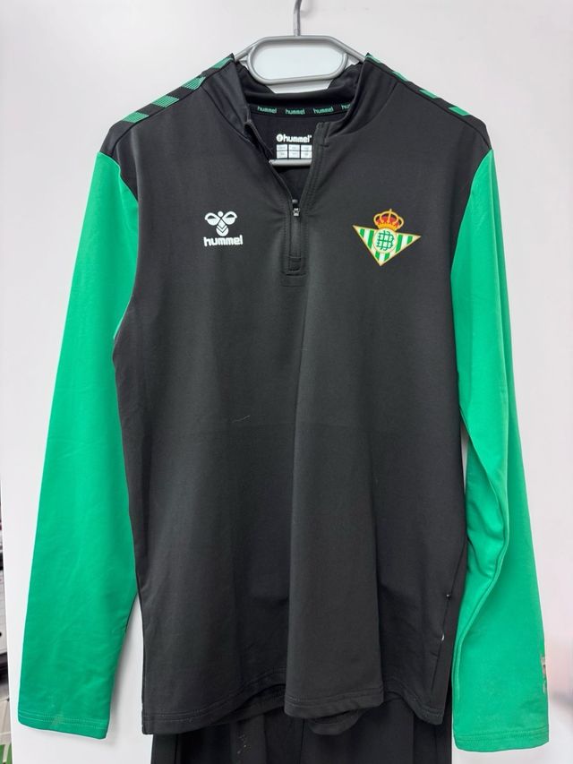 Chándal Oficial Real Betis Balompié Hummel