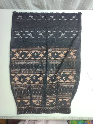 Falda midi H&M encaje negro