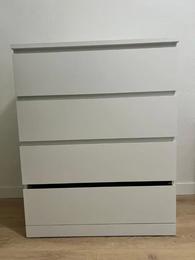 2 cómodas Ikea blancas 4 y 2  cajones
