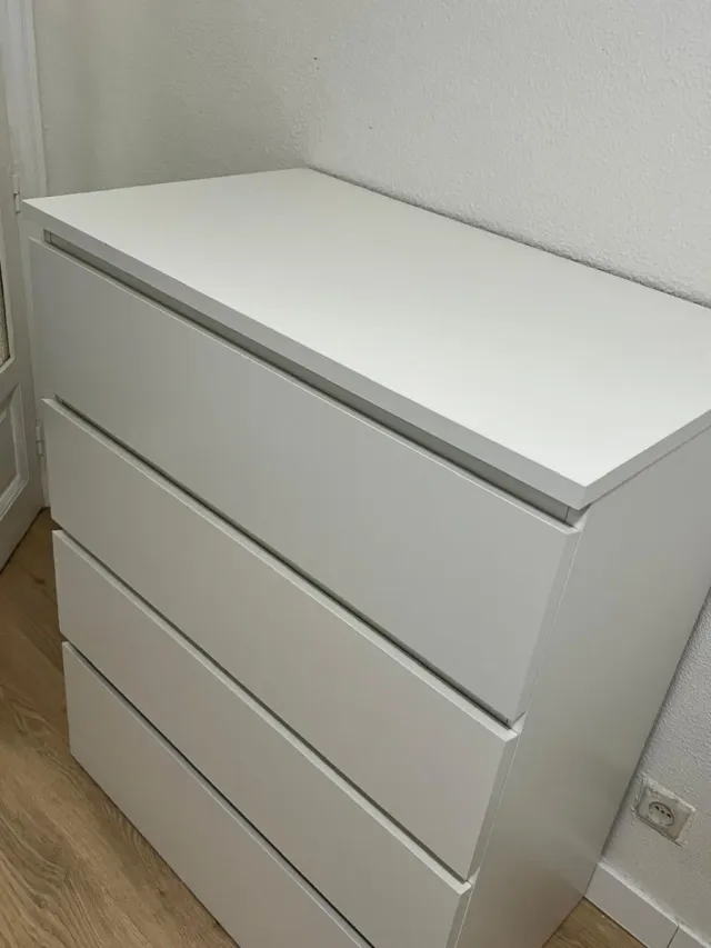 2 cómodas Ikea blancas 4 y 2  cajones