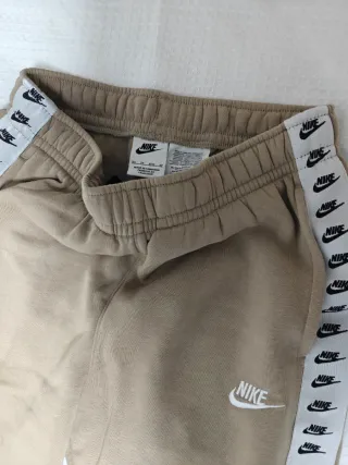 Pantalón Chándal Nike Beige