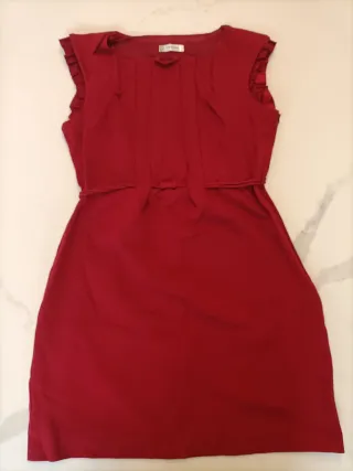 Traje de mujer rojo