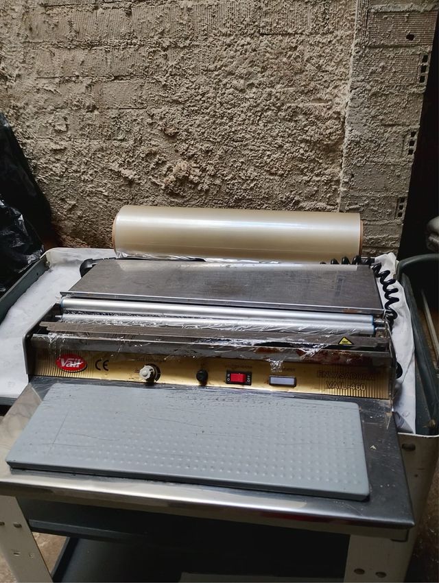 Máquina selladora de film para panadería