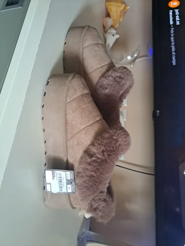 Botines beige/marrón con pelo talla 38