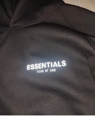 Sudadera Fear of God Essentials Negra Talla M
