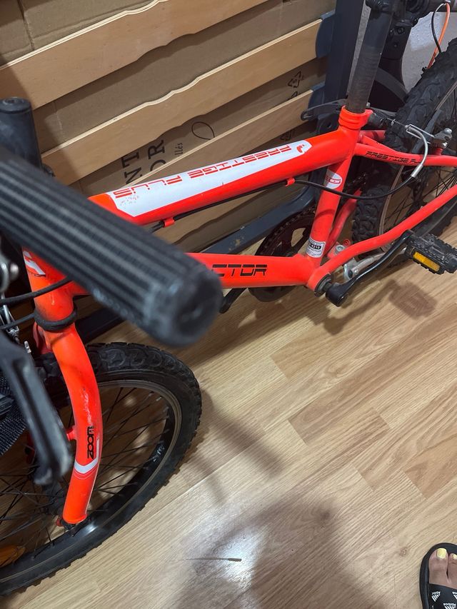 Bicicleta ATTRACTOR Roja como nueva