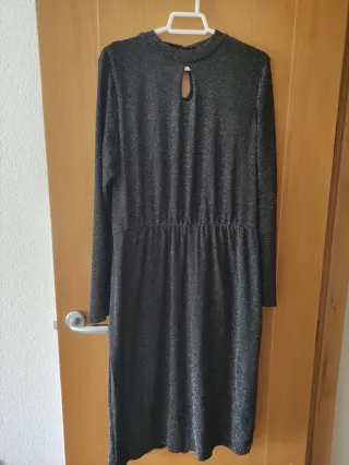 Vestido fiesta plateado y negro