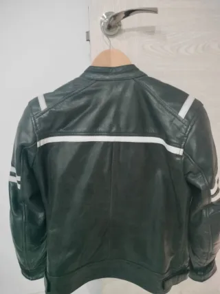 Chaqueta de cuero para moto mujer