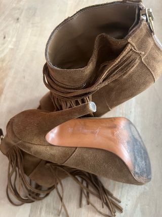 Botines de ante con flecos Talla 38