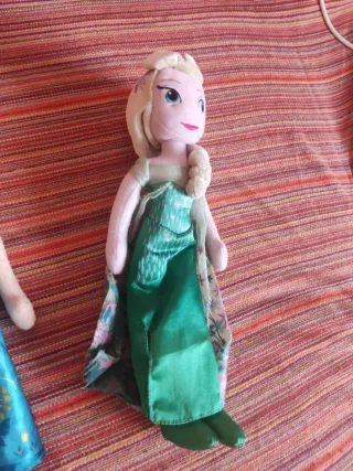 Peluche Elsa y Ana Frozen 29cm cada muñeca