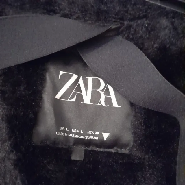 Chaqueta acolchada negra Zara