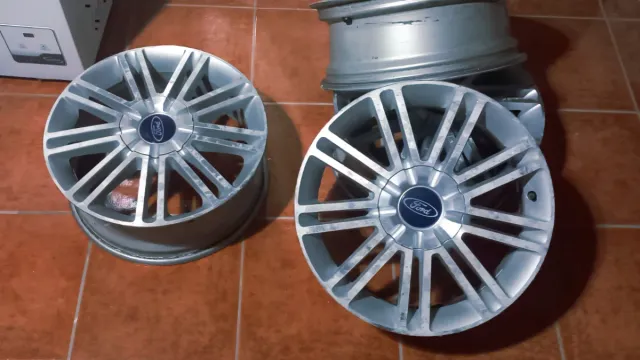 Juego 4 Llantas Ford Focus