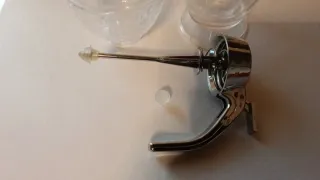 Dispenser Miele in Plastica con Metallo