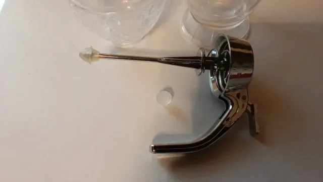 Dispenser Miele in Plastica con Metallo