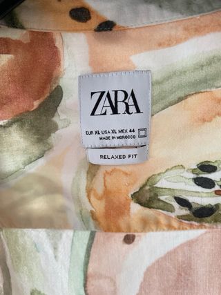 Camisa Zara Estampada Frutas Talla L