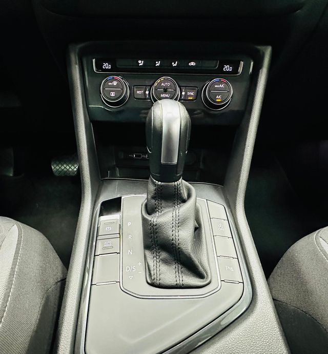 VOLKSWAGEN Tiguan Advance 2.0 TDI DSG