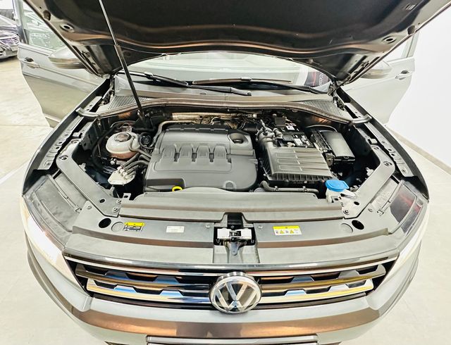 VOLKSWAGEN Tiguan Advance 2.0 TDI DSG