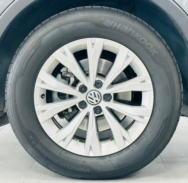 VOLKSWAGEN Tiguan Advance 2.0 TDI DSG