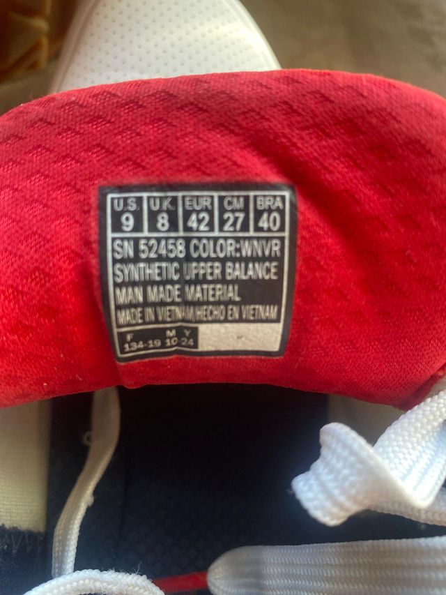 Zapatillas Skechers Blancas y Rojas