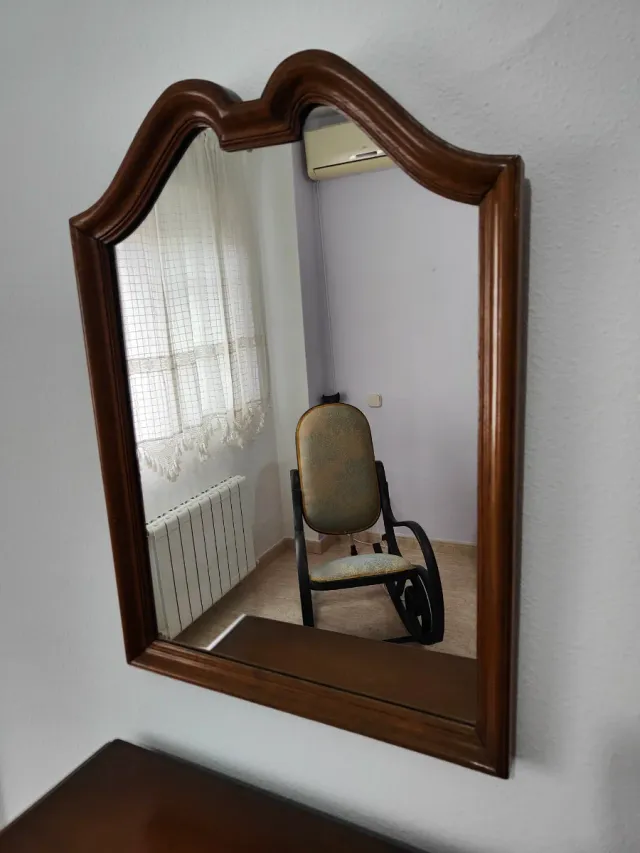 Espejo de madera maciza