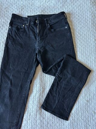 Pantalones negros straight fit