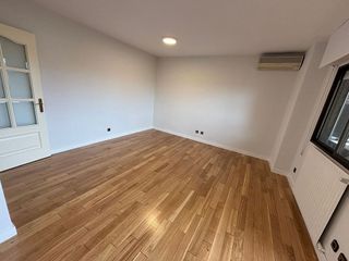 Piso en alquiler en Peñagrande en Madrid