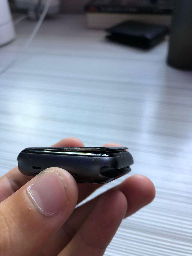 Apple Watch Series 2 - Schermo rotto + 4 cinture