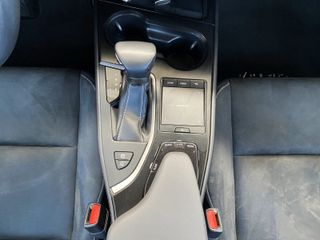 Lexus UX 2.0 250H Business Navigation 184cv Hybrid