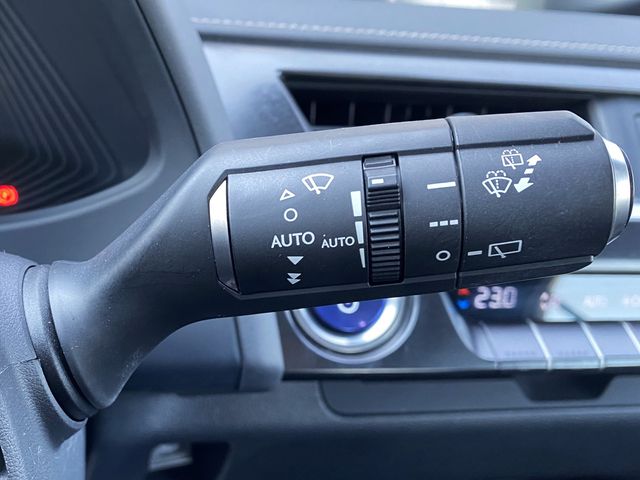 Lexus UX 2.0 250H Business Navigation 184cv Hybrid