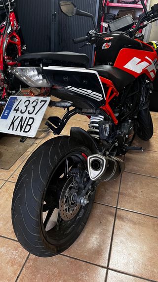 Moto KTM 125 Duke Naranja