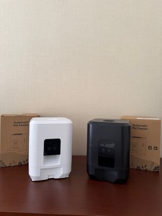 Comedero Automático Perro Gato Negro