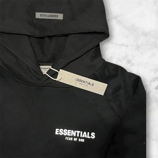 Sudadera ESSENTIALS Negra