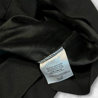 Sudadera ESSENTIALS Negra