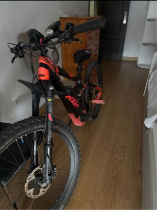 Bicicleta Eléctrica KTM .tija regulable hidráulica