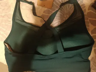 Top deportivo Asics Accelerate Bra verde XS