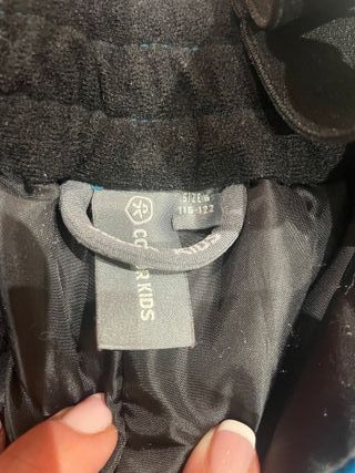 REBAJADO. Casco y pantalón esquí niño + manoplas