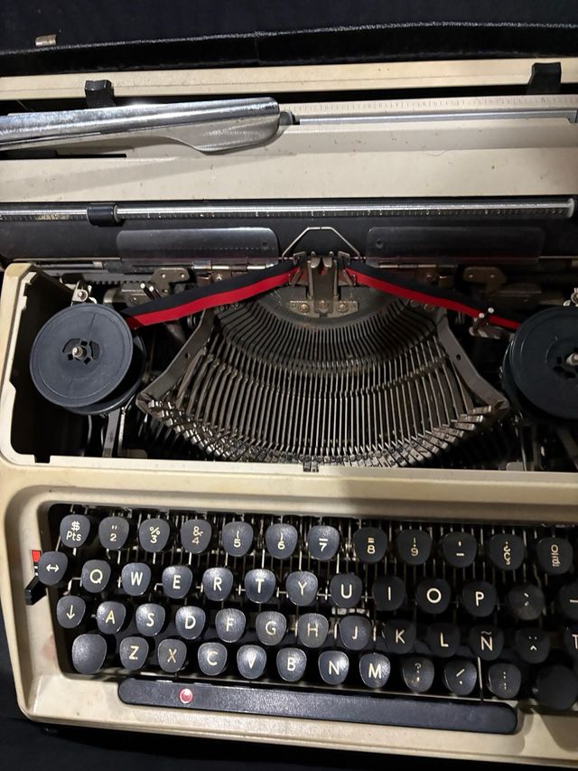 Máquina de escribir Olympia Regina de Luxe