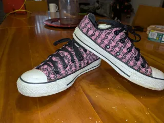 Zapatillas. Converse All Star Talla 36