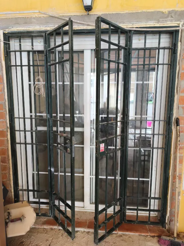 Rejas de seguridad hierro 4 hojas