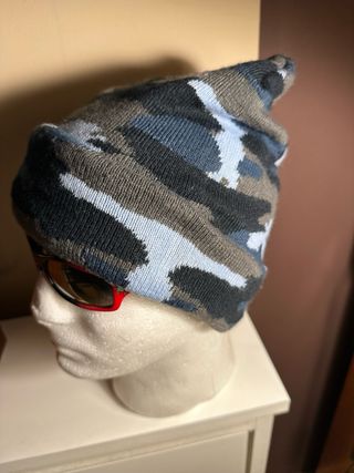 Gorro de lana camuflaje azul y gris