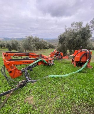 Vibrador frontal Montagri, Pantógrafo